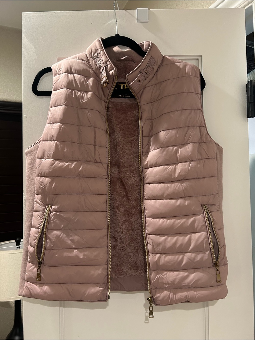 Women’s Quilted Puffer Vest in Dusty Rose